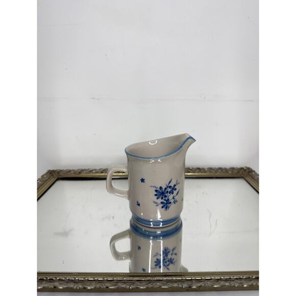 Vintage Jardin 710 Whisper Blue Floral Coffee Tea Creamer Pitcher 60's 70's - Picture 2 of 8